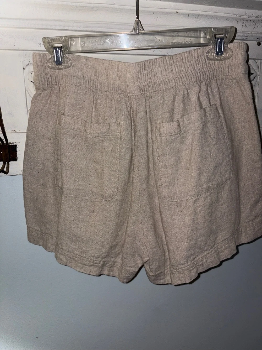 Old Navy High-Waist Linen-Blend Shorts in Light Beige
